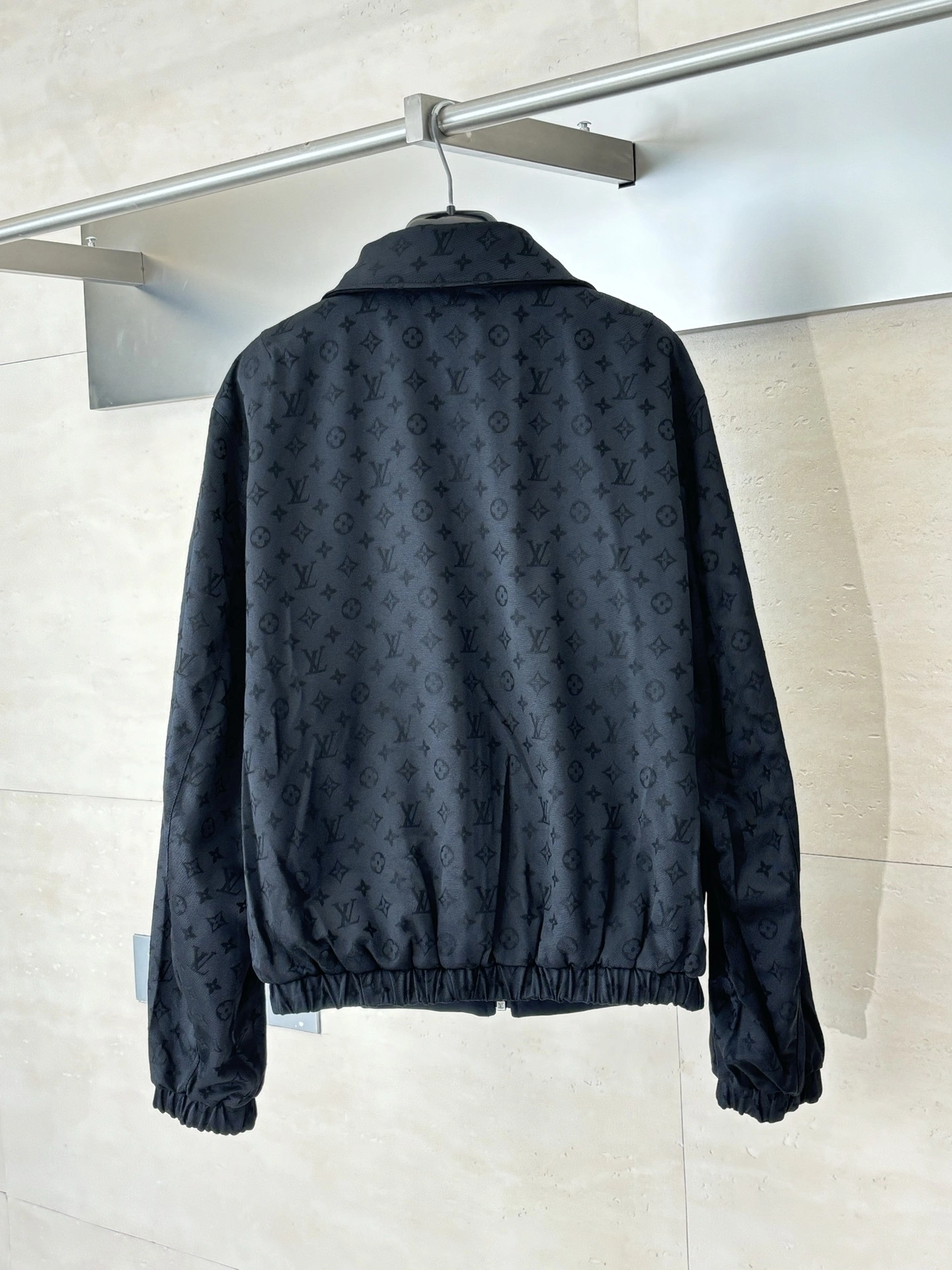 wg.luxury-- 8V reversible item: E-F000J0201